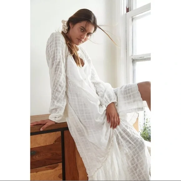 FREE PEOPLE maxi tired white Edie dress button down sz small - Picture 11 of 16